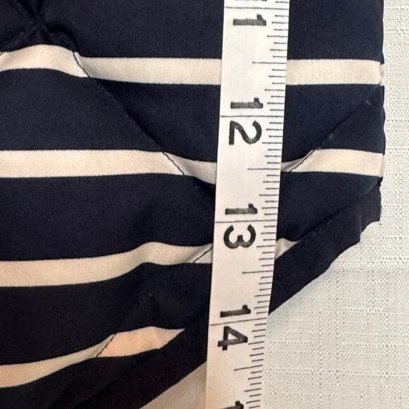 J. CREW Down Puffer Vest Size M Stripes Nautical Coastal Cabinlife Sporty Preppy - Picture 9 of 10